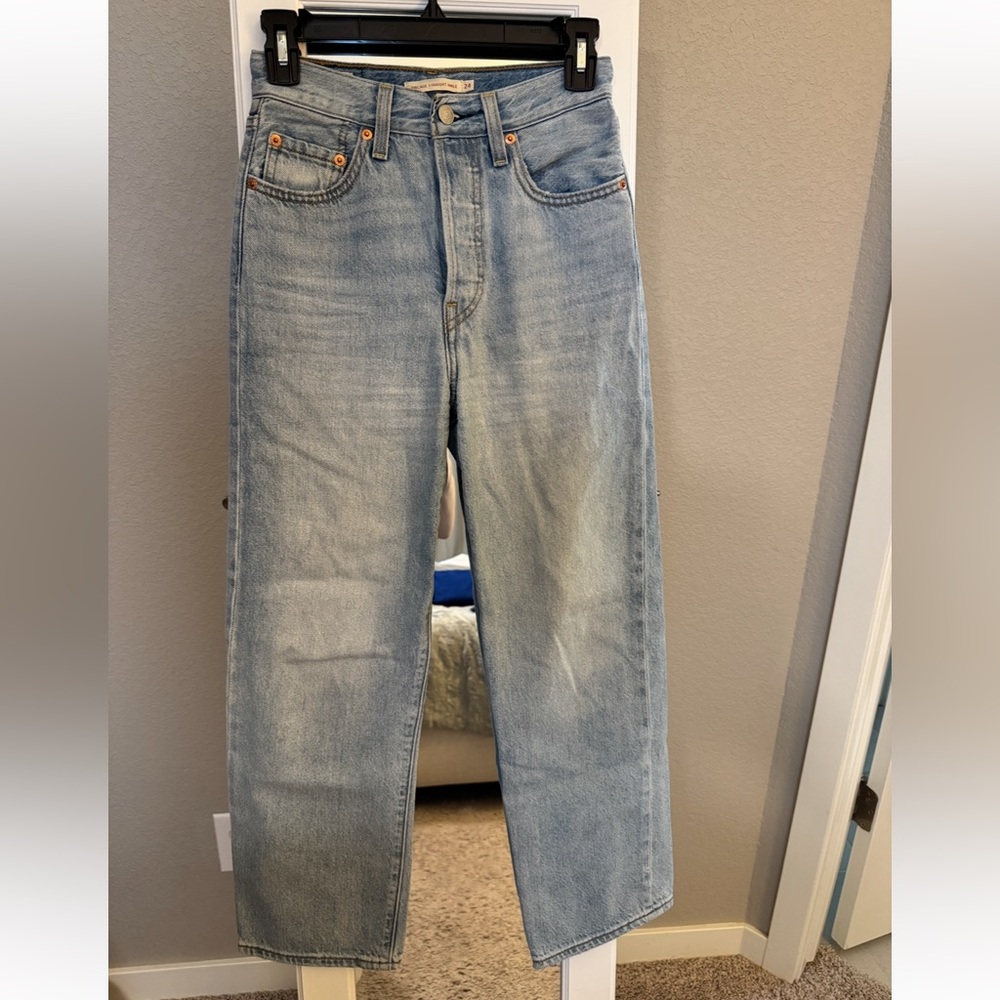 Levi’s Ribcage Straight Ankle